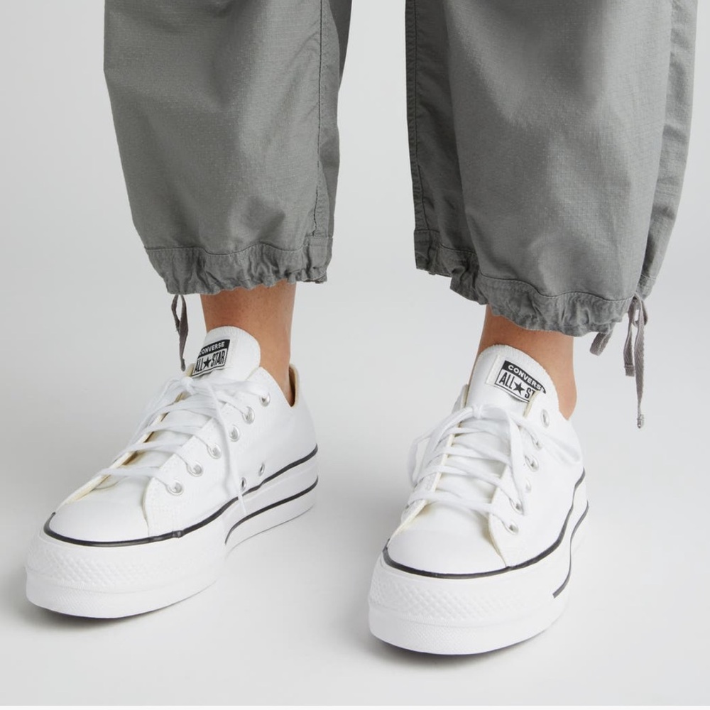 Converse Chuck Taylor All Star Platform Sneaker - White